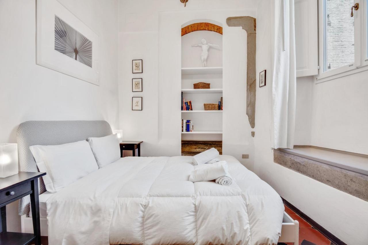 Porta Rossa Apartments Near Ponte Vecchio Florence Exterior photo