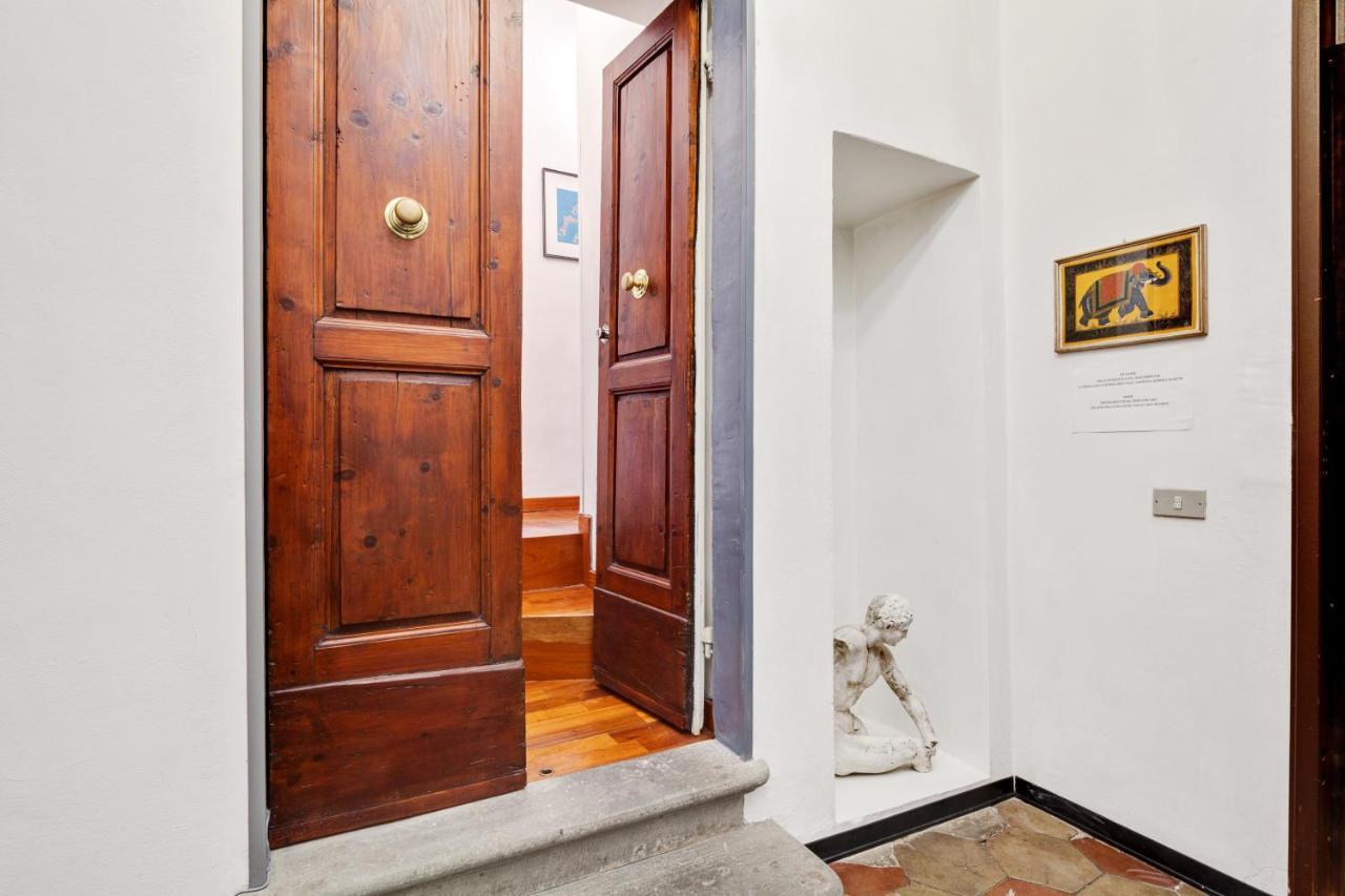 Porta Rossa Apartments Near Ponte Vecchio Florence Exterior photo